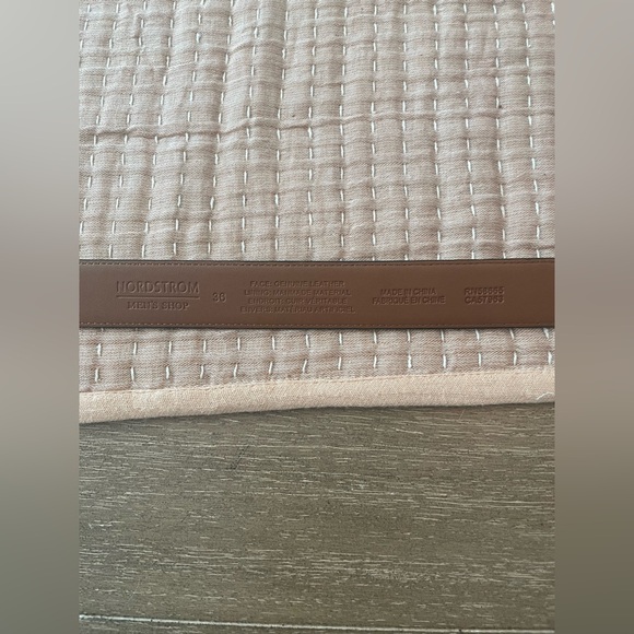 NORDSTROM Mercer Leather Belt Size 36 - Picture 3 of 5